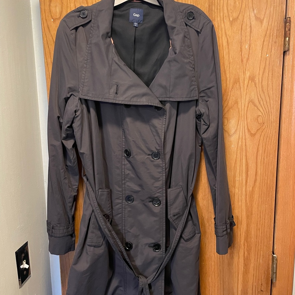 Brand new women’s trench coat